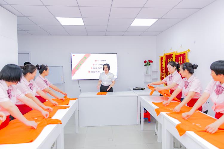 上海家政培训哪家好？如何选择正规机构？