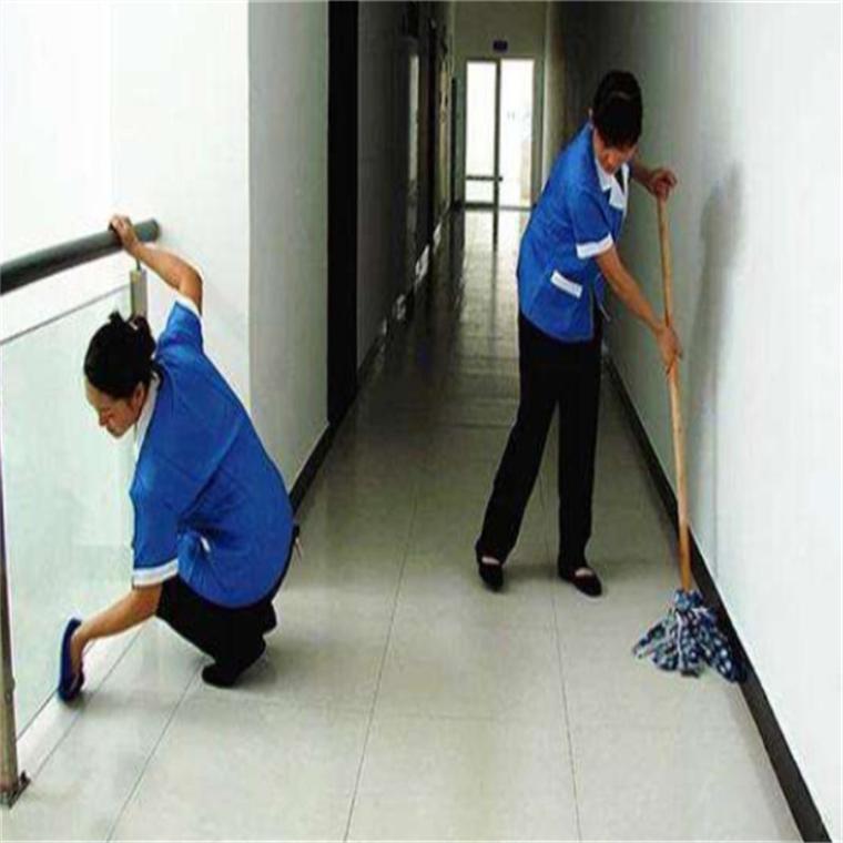 附近家政服务哪家好？如何快速找到靠谱的？
