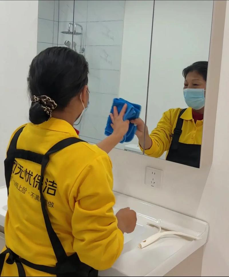 武汉家政服务一个月多少钱？