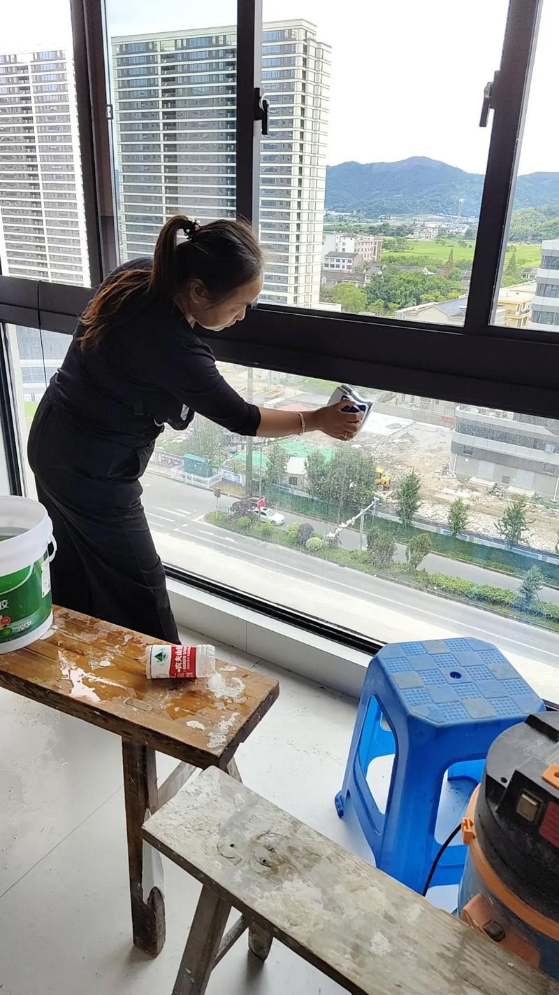 在黄岛区找家政服务，哪些公司口碑好且价格合理？