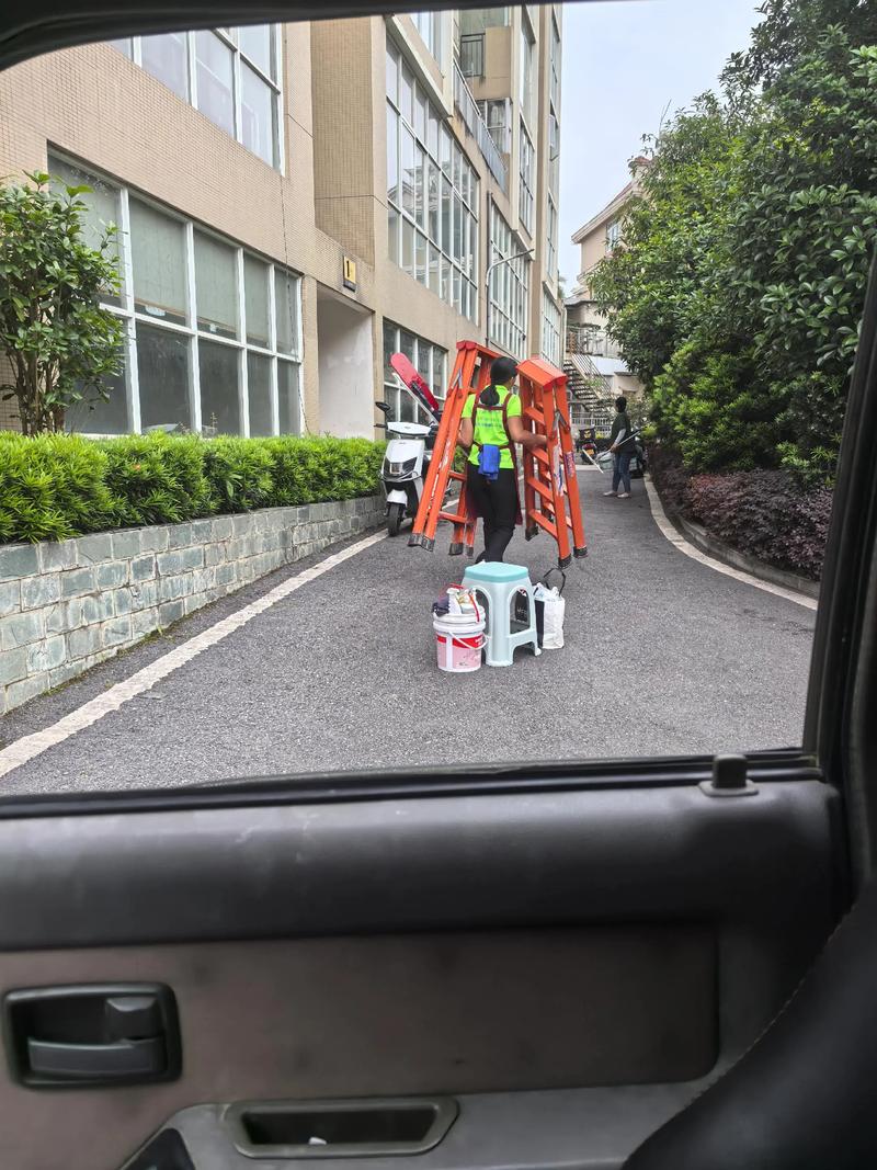 搬家后如何快速找到靠谱的家政服务？