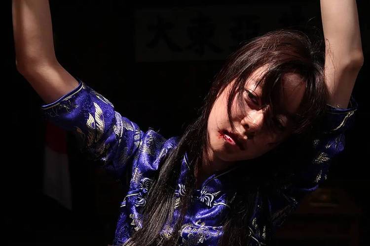 被家政公司蹂躏的妇女该如何维权？