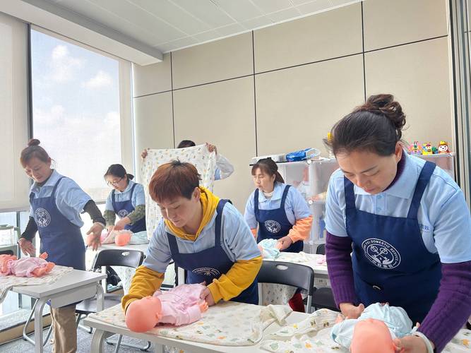 家政培训师证书去哪里考？